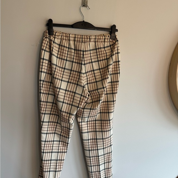Aritzia Wilfred genie check size 8 pants…. - Picture 6 of 7